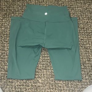 Turquoise lululemon leggings